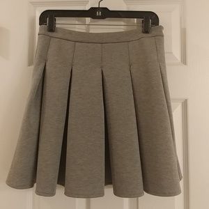 Merona Stretch Pleated Skirt, Sz 6